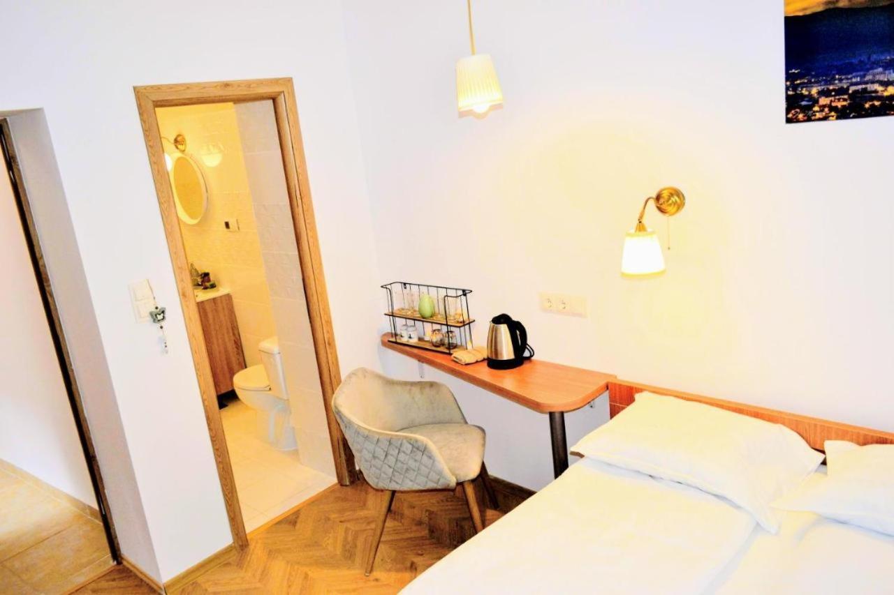 Twins Boutique Korsy Apartment Сибиу Екстериор снимка