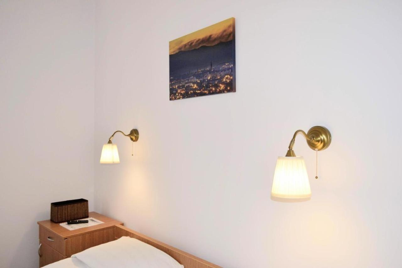 Twins Boutique Korsy Apartment Сибиу Екстериор снимка