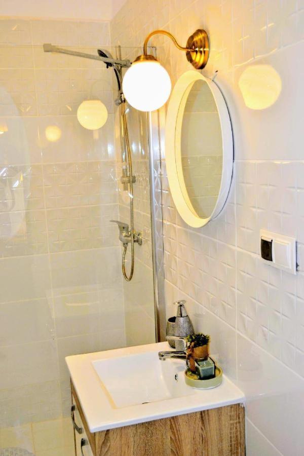 Twins Boutique Korsy Apartment Сибиу Екстериор снимка