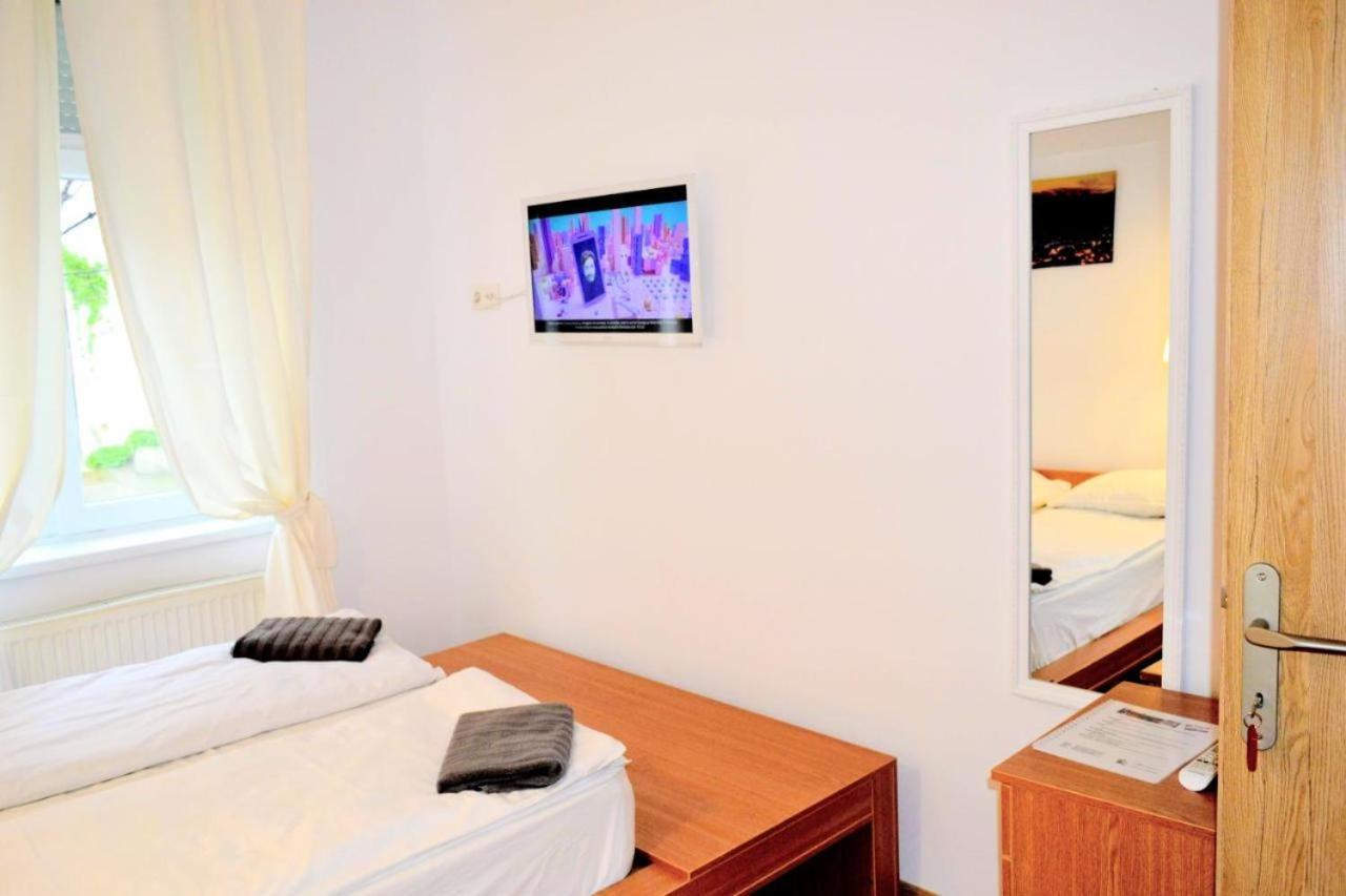 Twins Boutique Korsy Apartment Сибиу Екстериор снимка