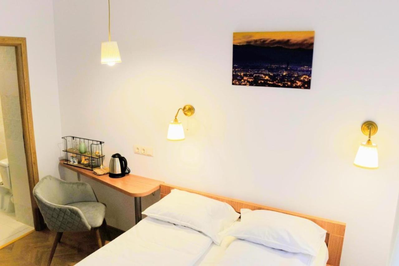 Twins Boutique Korsy Apartment Сибиу Екстериор снимка